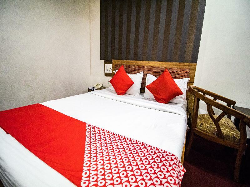 Oyo Imax Inn Near Charminar Hyderabad Exterior foto